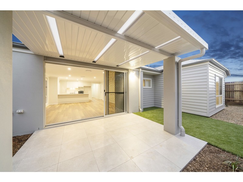 2/3 McGrory Street, Kearneys Spring QLD 4350