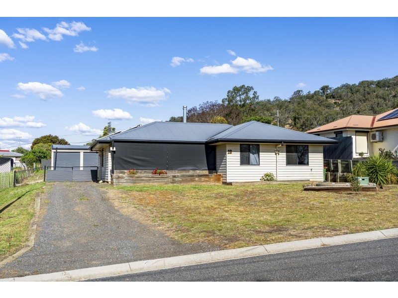 19 Bell Street, Greenmount QLD 4359