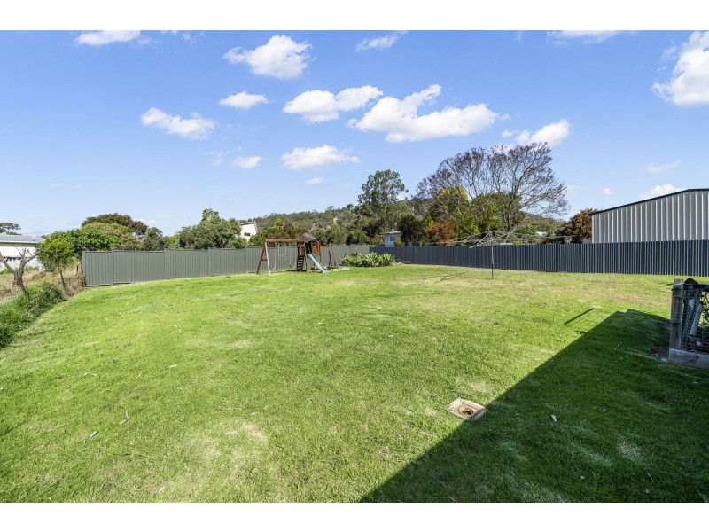 19 Bell Street, Greenmount QLD 4359