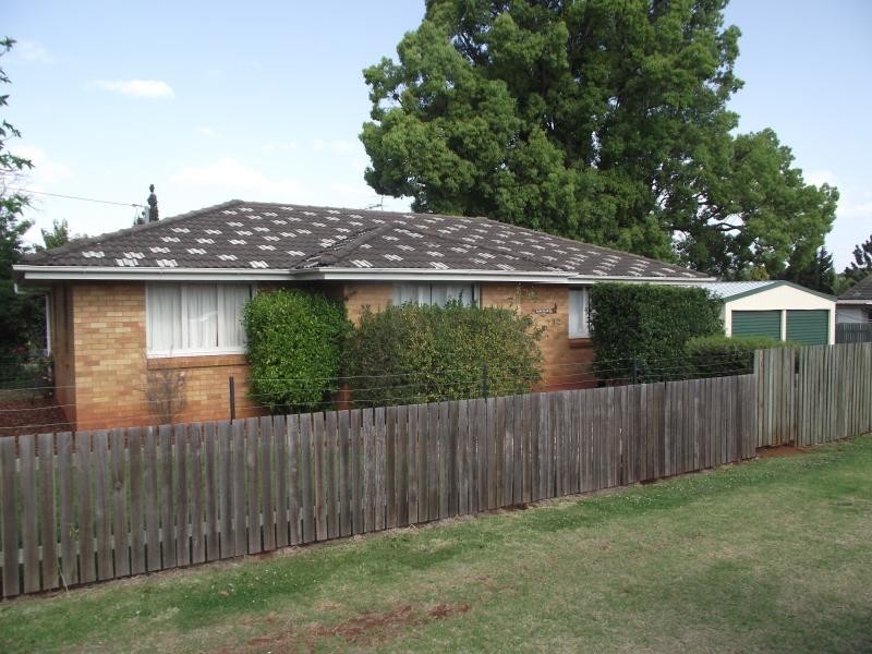 40 Druce  St, Wilsonton QLD 4350