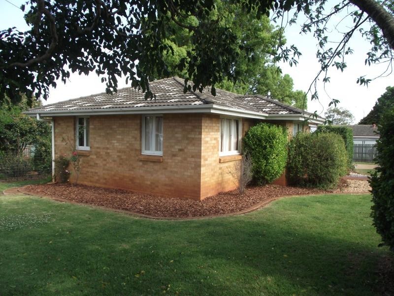 40 Druce  St, Wilsonton QLD 4350