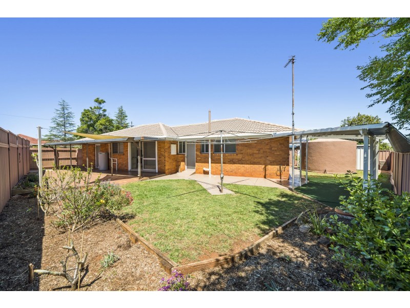 7 Gibson Street, Wilsonton QLD 4350