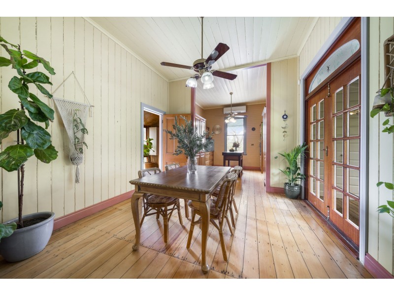 127 Koreelah Street, Upper Lockyer QLD 4352