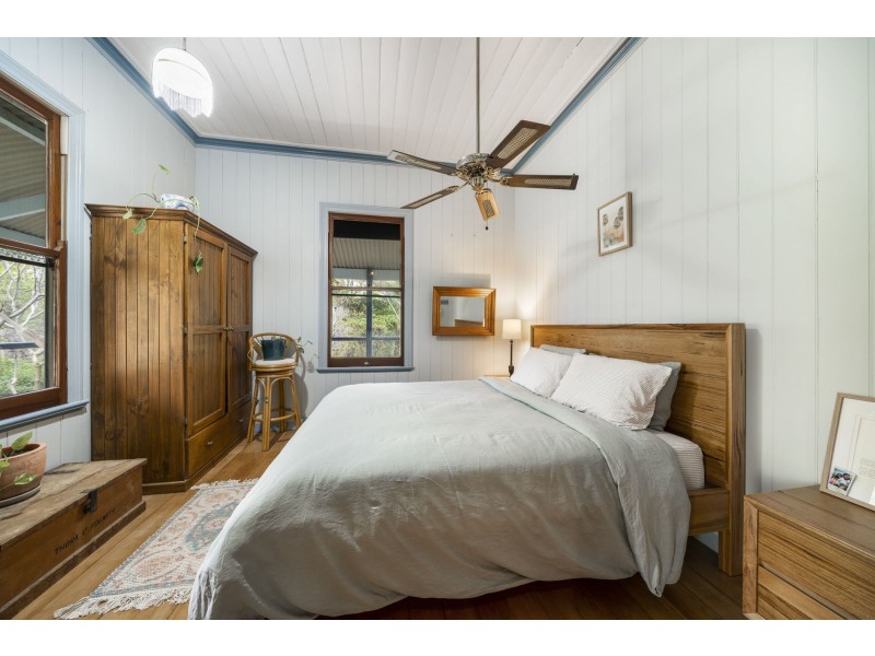 127 Koreelah Street, Upper Lockyer QLD 4352