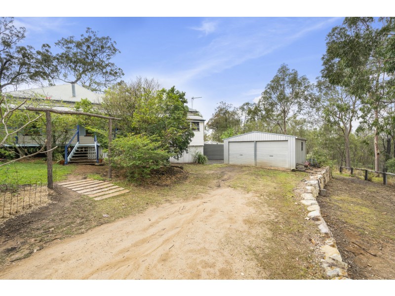 127 Koreelah Street, Upper Lockyer QLD 4352