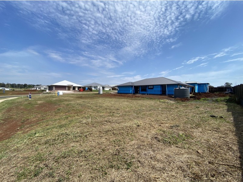 24 O’Neill Circuit, Kearneys Spring QLD 4350