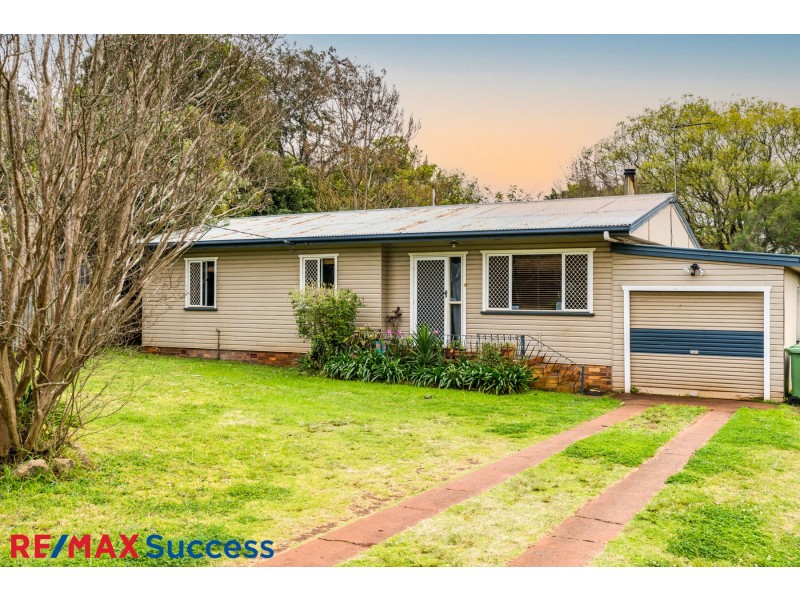 13 David Street, Rockville QLD 4350