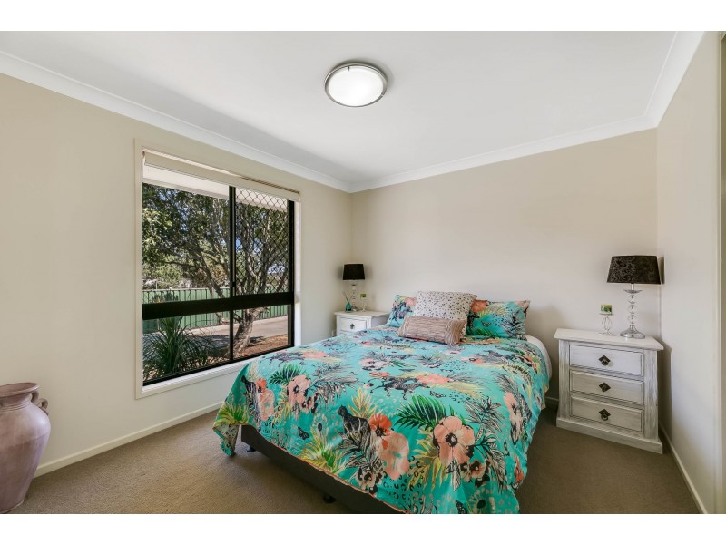 2/39 Gipps Street, Drayton QLD 4350