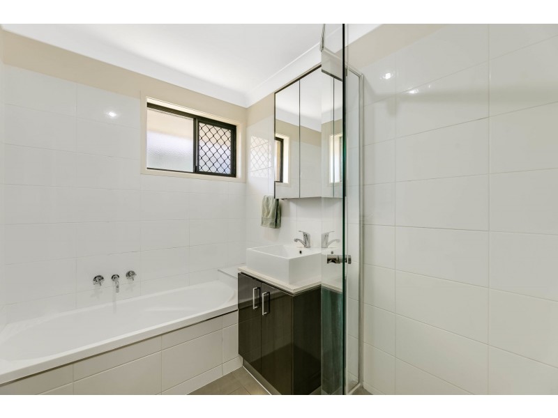2/39 Gipps Street, Drayton QLD 4350