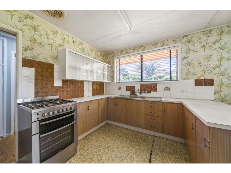 7 Richmond Drive, Wilsonton QLD 4350