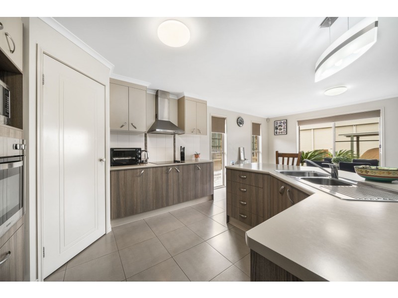 22 Shoesmith Road, Westbrook QLD 4350