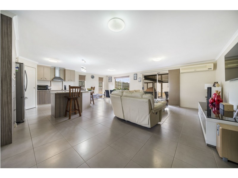 22 Shoesmith Road, Westbrook QLD 4350