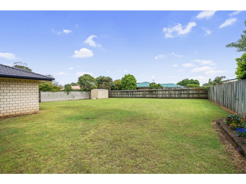 12 Rogers Drive, Highfields QLD 4352