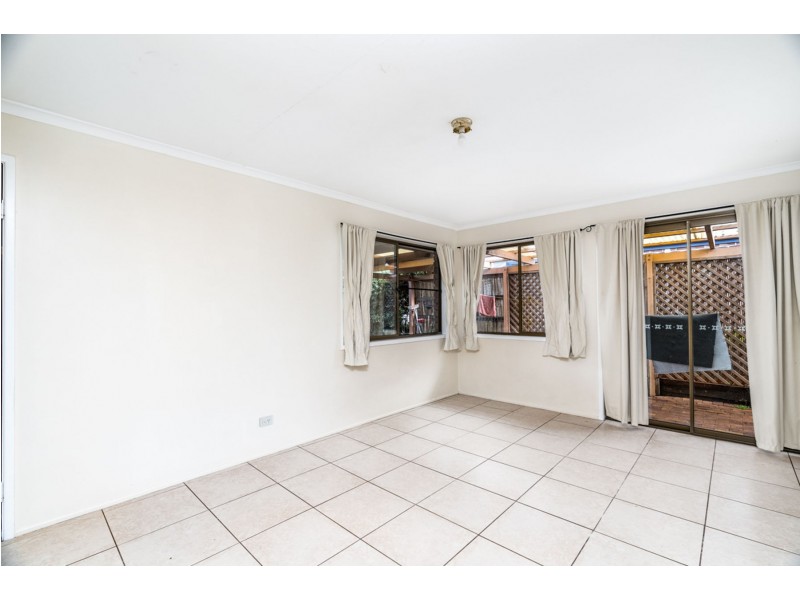 348 West Street, Kearneys Spring QLD 4350