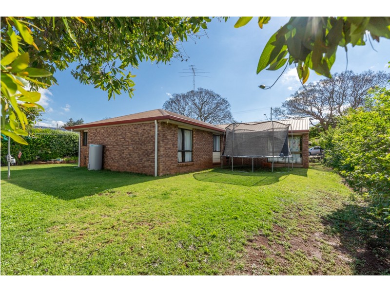 348 West Street, Kearneys Spring QLD 4350