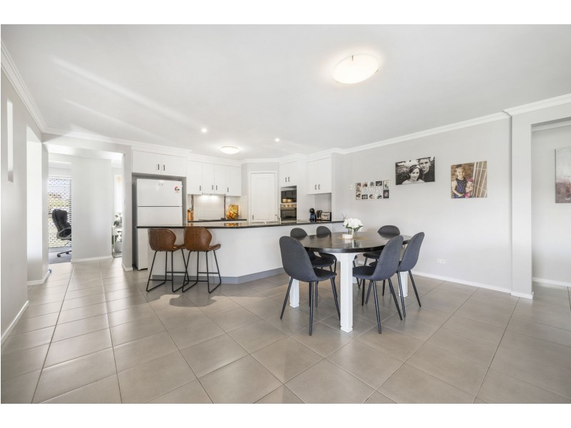 37 Ashford Drive, Wyreema QLD 4352