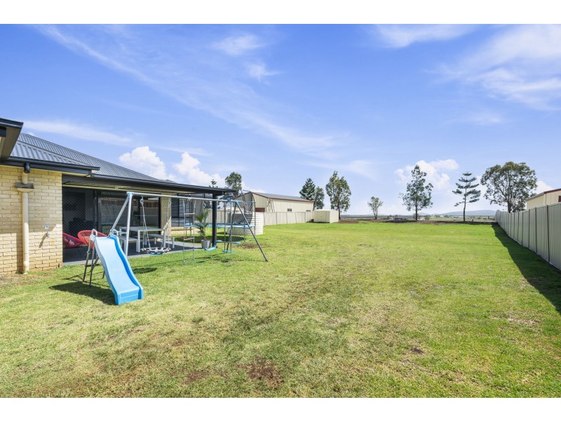 37 Ashford Drive, Wyreema QLD 4352