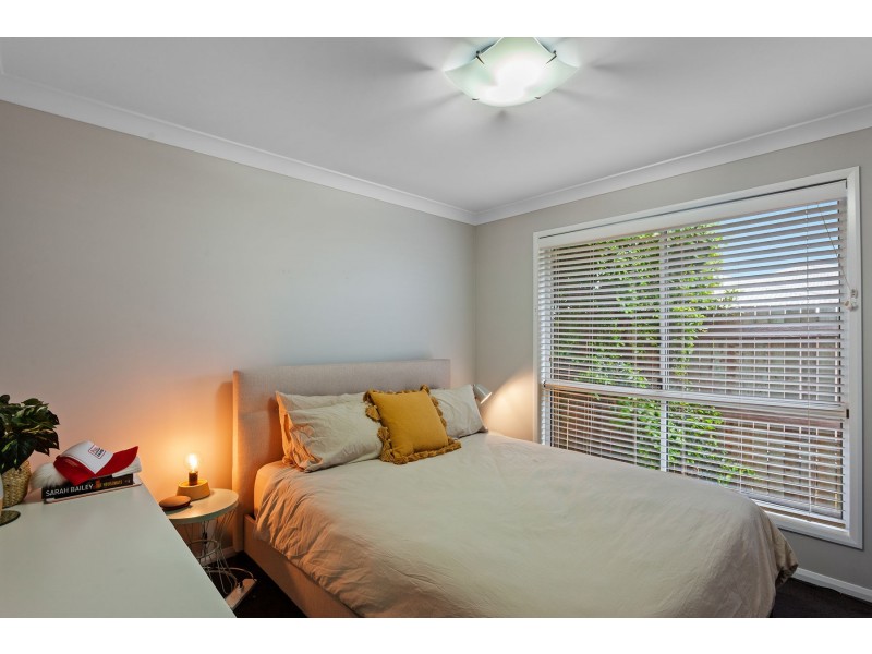 2/19 Sandalwood Drive, Glenvale QLD 4350