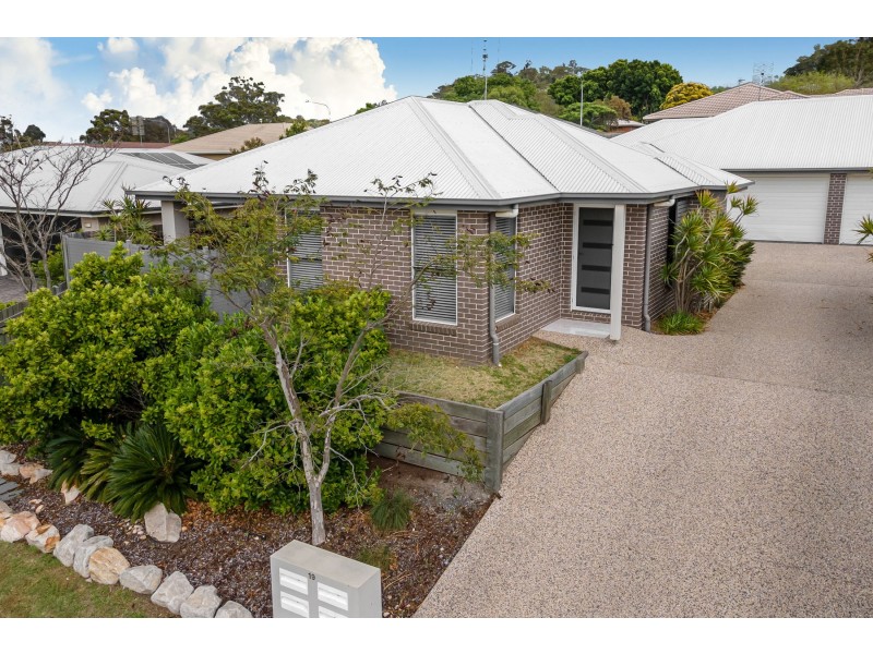 2/19 Sandalwood Drive, Glenvale QLD 4350