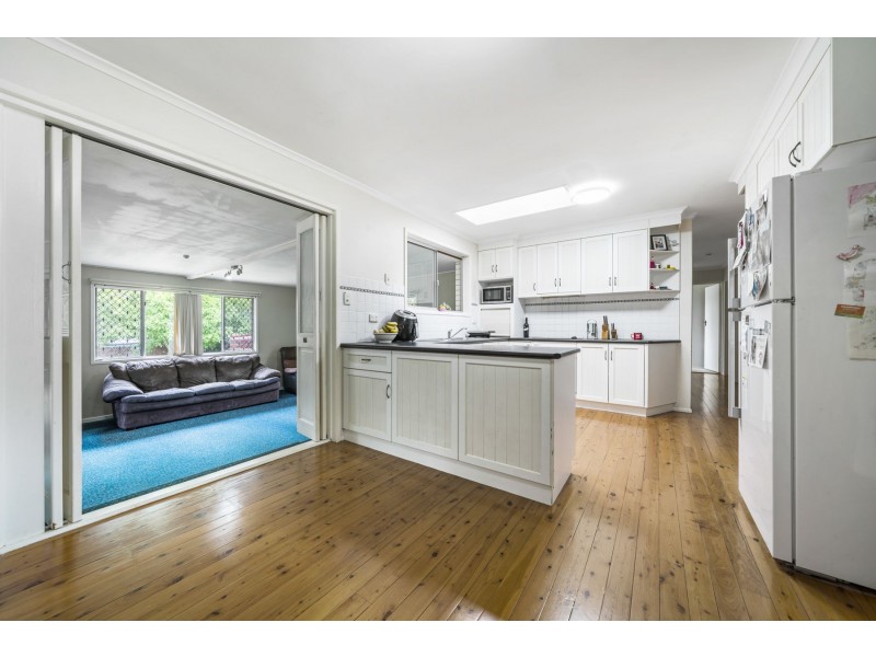 4 Clewley Crescent, Rangeville QLD 4350