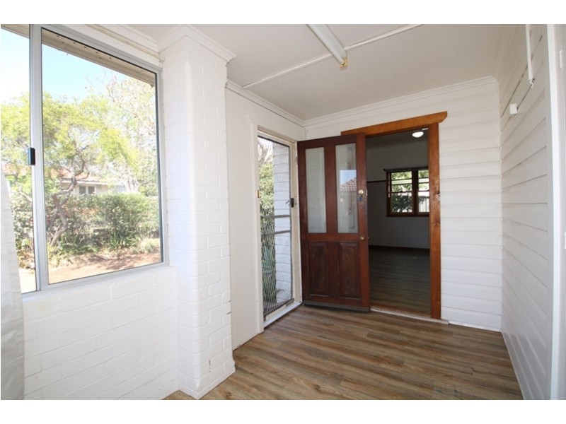 23 Tolmie Street, South Toowoomba QLD 4350