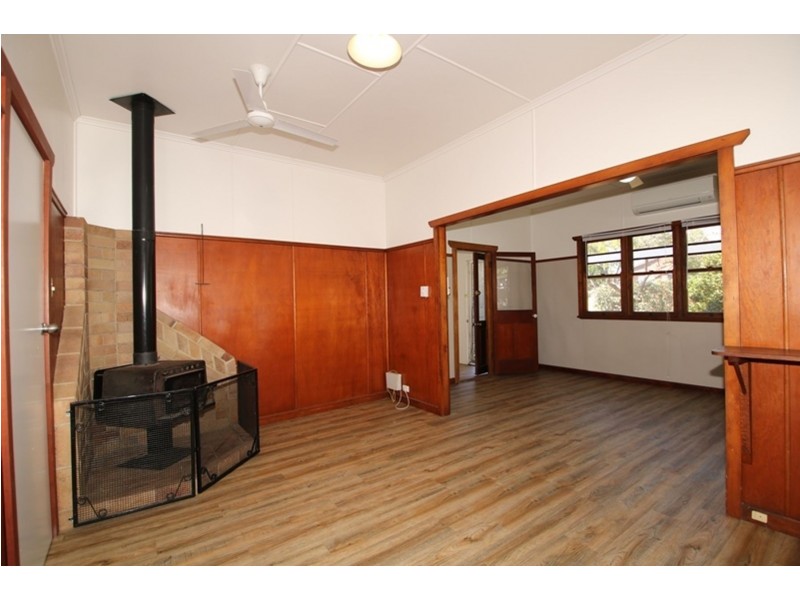 23 Tolmie Street, South Toowoomba QLD 4350