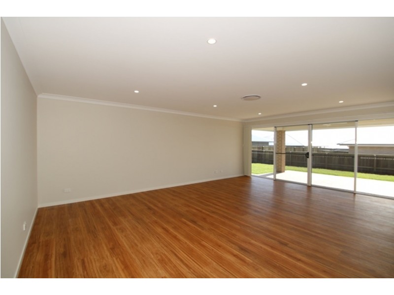 14 Trevatt Street, Westbrook QLD 4350