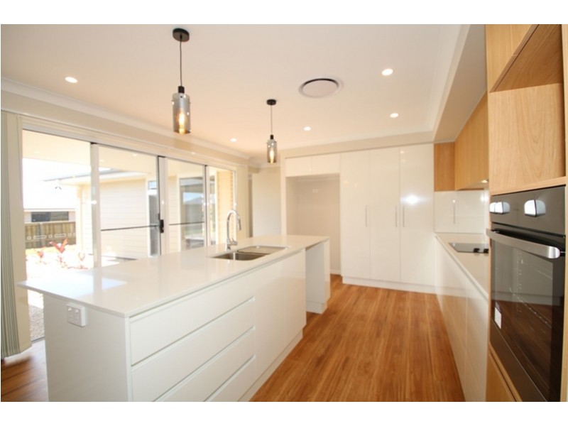 14 Trevatt Street, Westbrook QLD 4350
