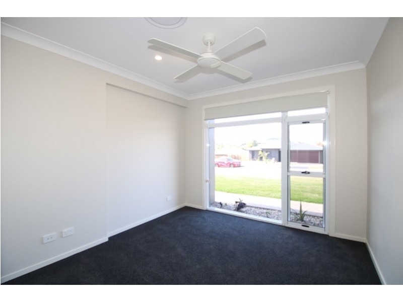 14 Trevatt Street, Westbrook QLD 4350
