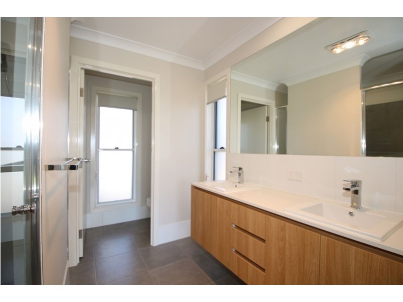 14 Trevatt Street, Westbrook QLD 4350