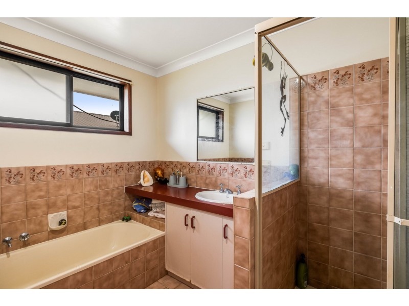 27 Maplewood Drive, Darling Heights QLD 4350