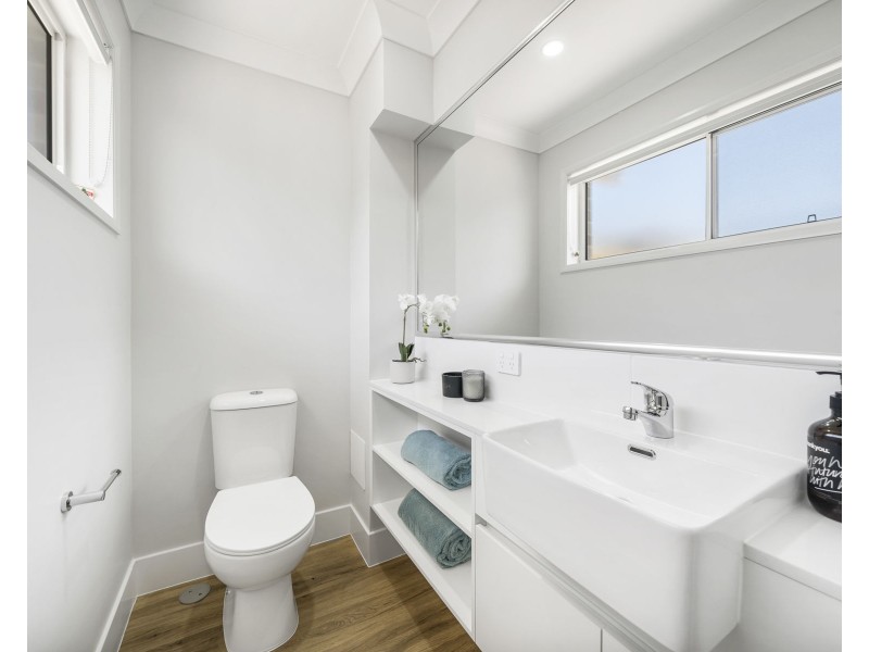 5/30 Swallow Court, Newtown QLD 4350