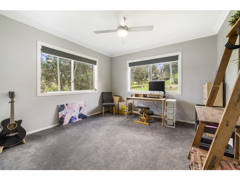 12 Phalaris Court, Meringandan West QLD 4352