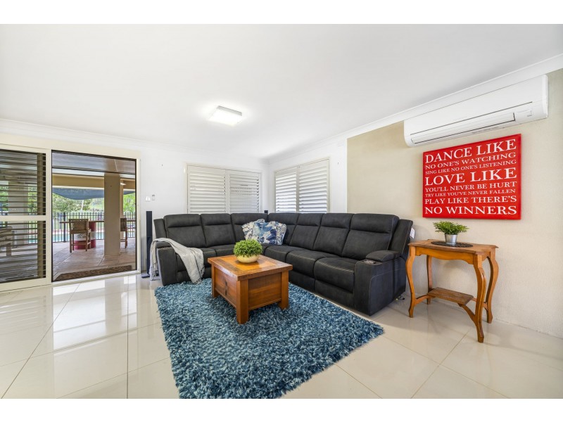 42 Bowen Street, Helidon QLD 4344