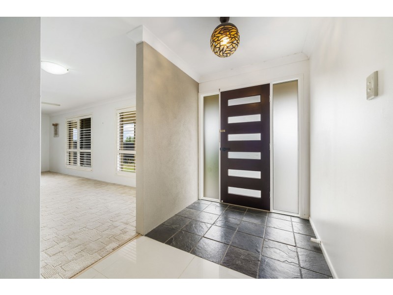 42 Bowen Street, Helidon QLD 4344