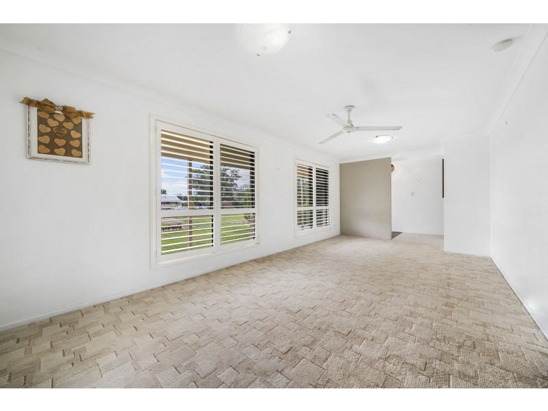 42 Bowen Street, Helidon QLD 4344