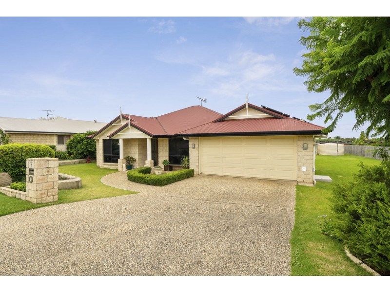 7 Jacaranda Court, Westbrook QLD 4350