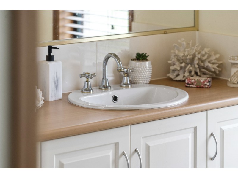 7 Jacaranda Court, Westbrook QLD 4350