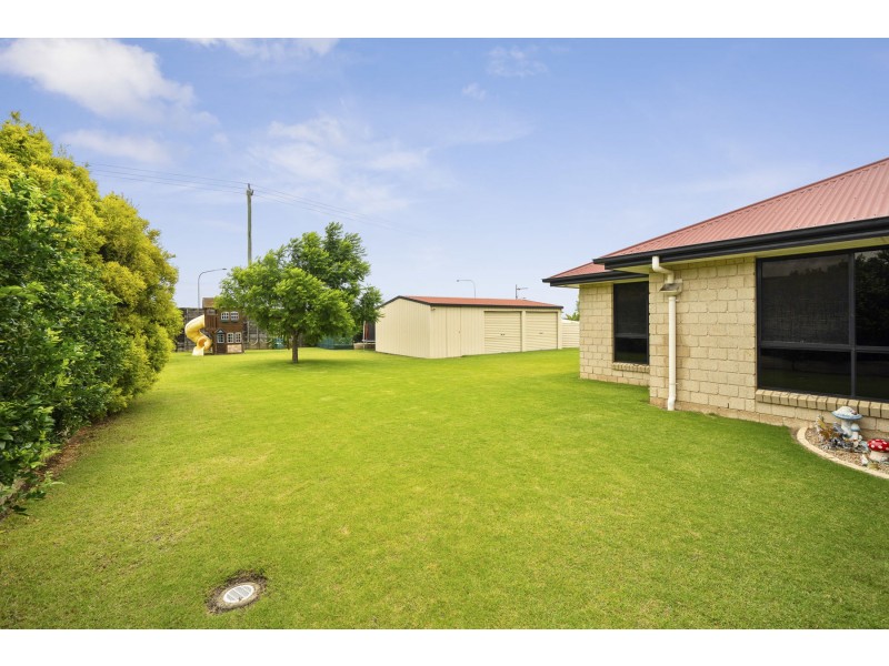 7 Jacaranda Court, Westbrook QLD 4350