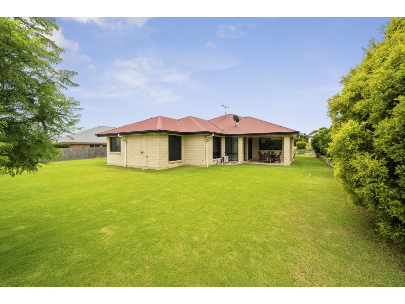 7 Jacaranda Court, Westbrook QLD 4350
