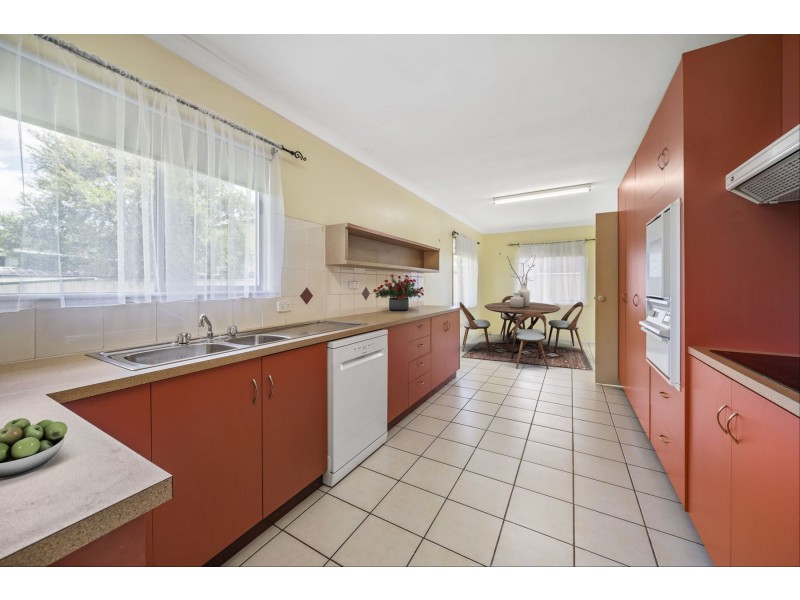 1 Miles Street, Harristown QLD 4350