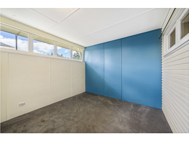 1 Miles Street, Harristown QLD 4350