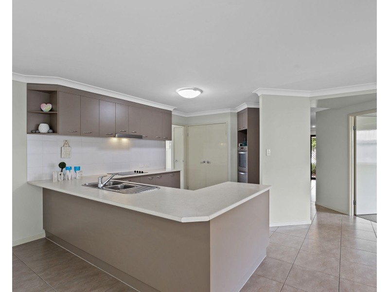 28 Brushwood Circuit, Forest Lake QLD 4078