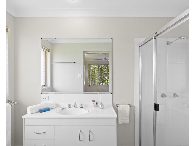 28 Brushwood Circuit, Forest Lake QLD 4078