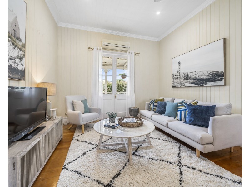 233 South Street, South Toowoomba QLD 4350