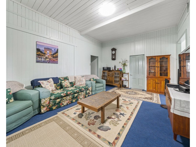 15 Ramsay Street, Greenmount QLD 4359