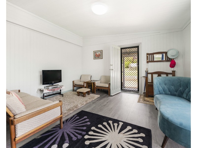 15 Ramsay Street, Greenmount QLD 4359
