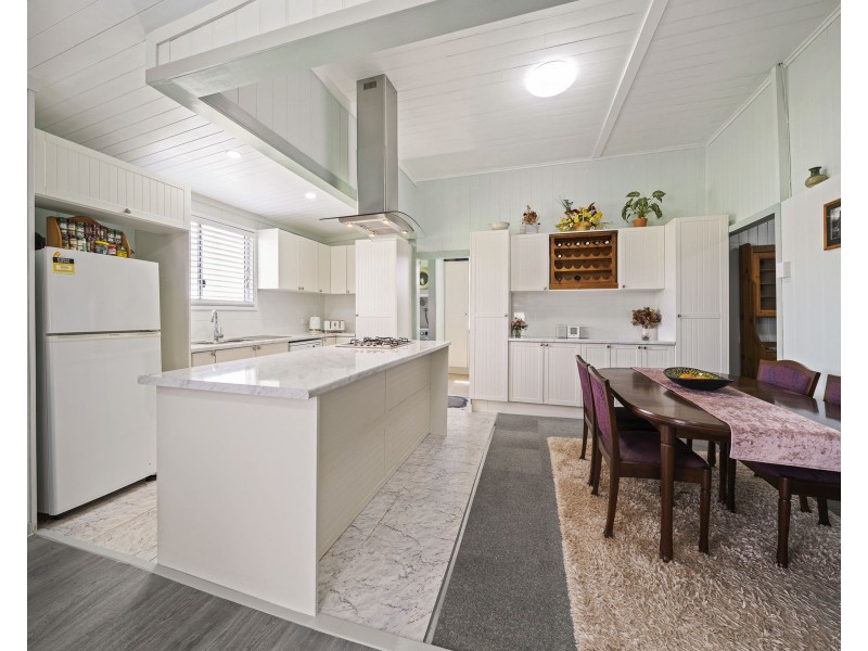 15 Ramsay Street, Greenmount QLD 4359
