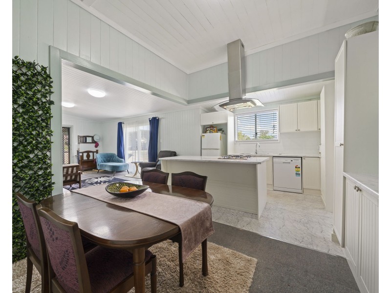 15 Ramsay Street, Greenmount QLD 4359