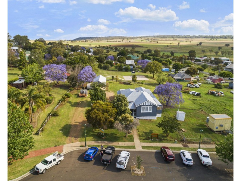 15 Ramsay Street, Greenmount QLD 4359